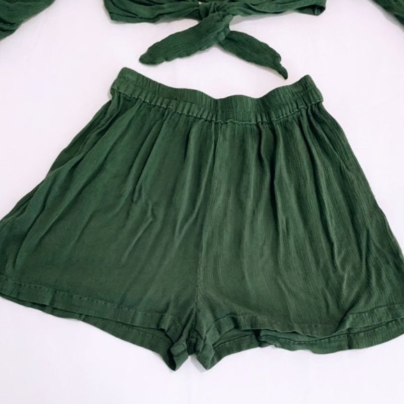 Matching Set Top and Shorts - Picture 5 of 5